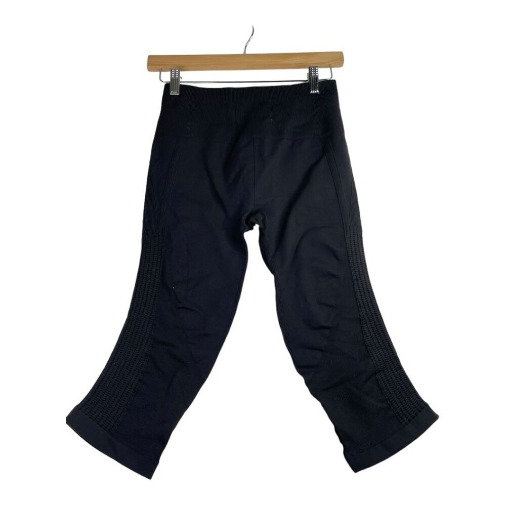 Lululemon Seamless Cropped Leggings size 6 Black